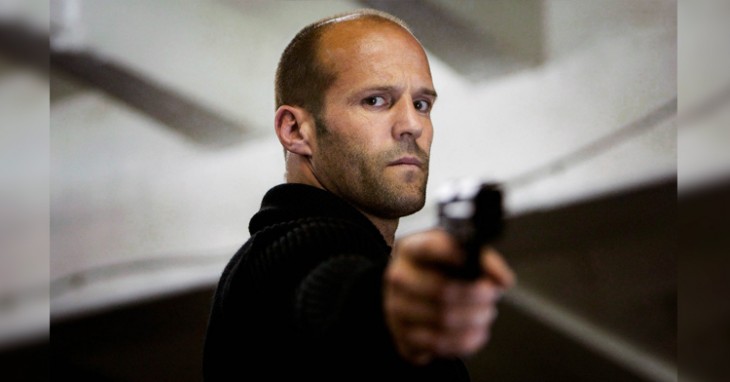 Si encontramos el nombre de Jason Statham entre el elenco de una película, sabemos de antemano que habrá puñetazos, por supuesto todos propinados por quien también es conocido en el medio como The Machine.