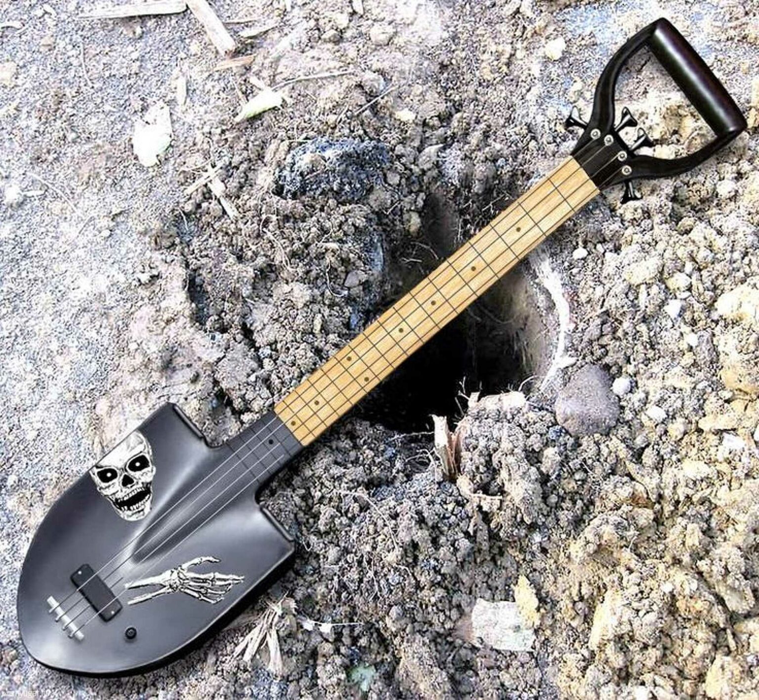 Гитара лопата